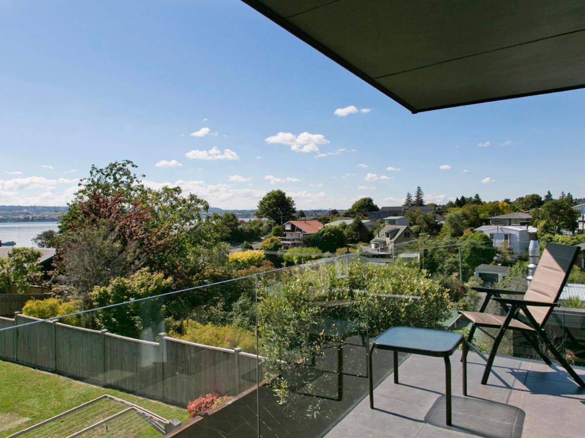 Taupo Escape - Rainbow Point Holiday Home Exterior photo